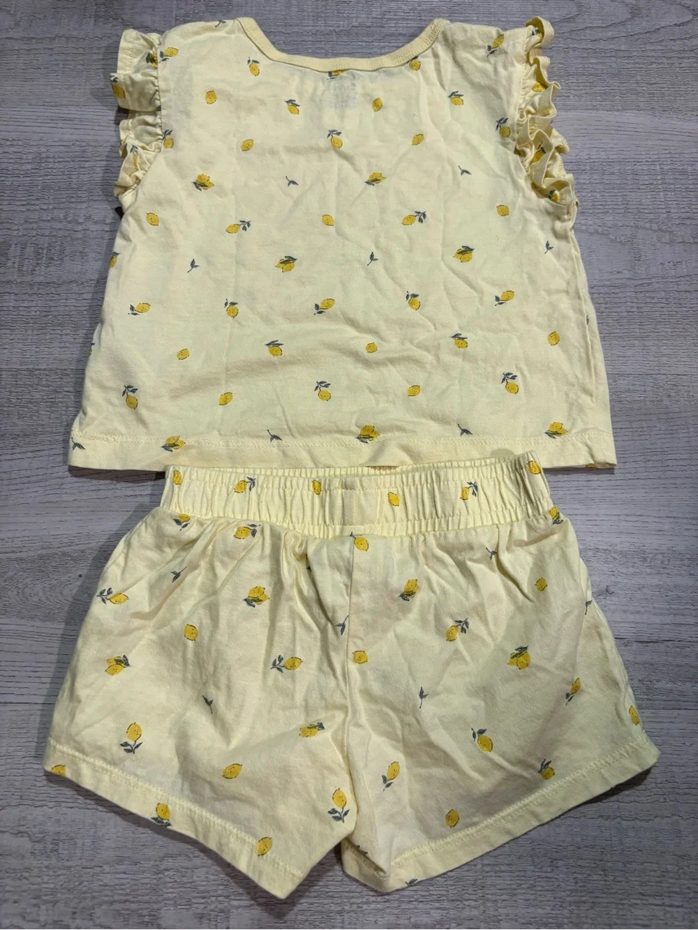 Carters Lemon Print 2 Piece Short Sleeve & Shorts Outfit